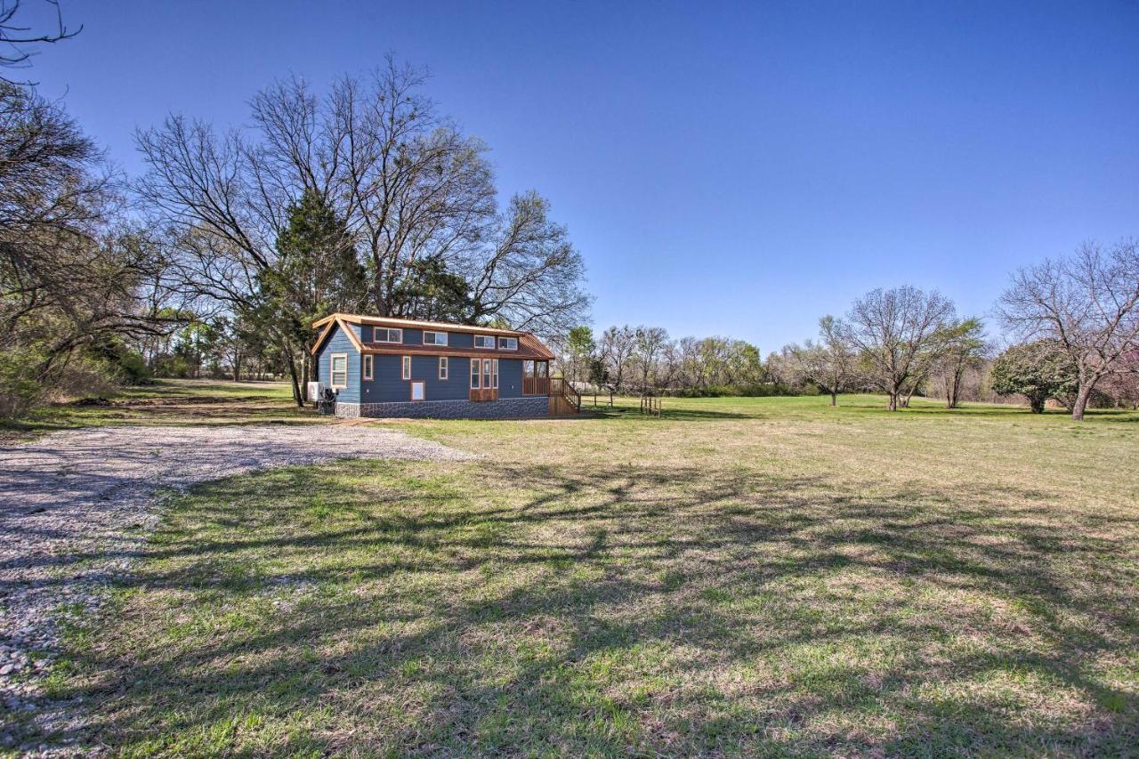 Cozy Mckinney Tiny Home With Porch And Fire Pit! Экстерьер фото