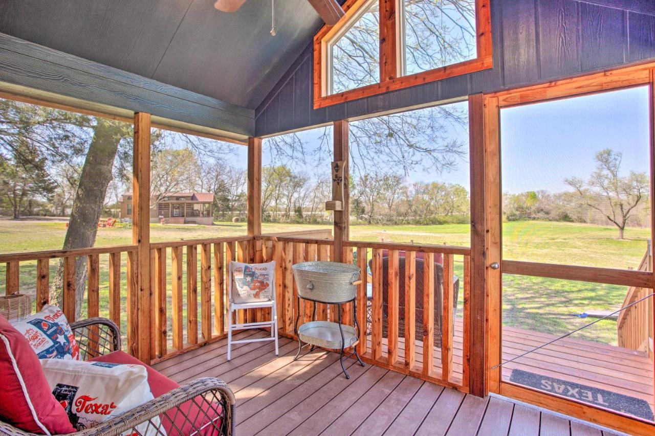 Cozy Mckinney Tiny Home With Porch And Fire Pit! Экстерьер фото