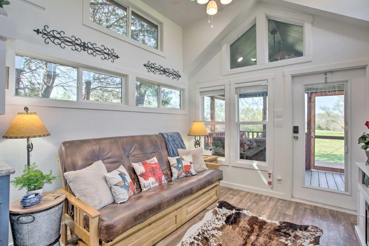 Cozy Mckinney Tiny Home With Porch And Fire Pit! Экстерьер фото