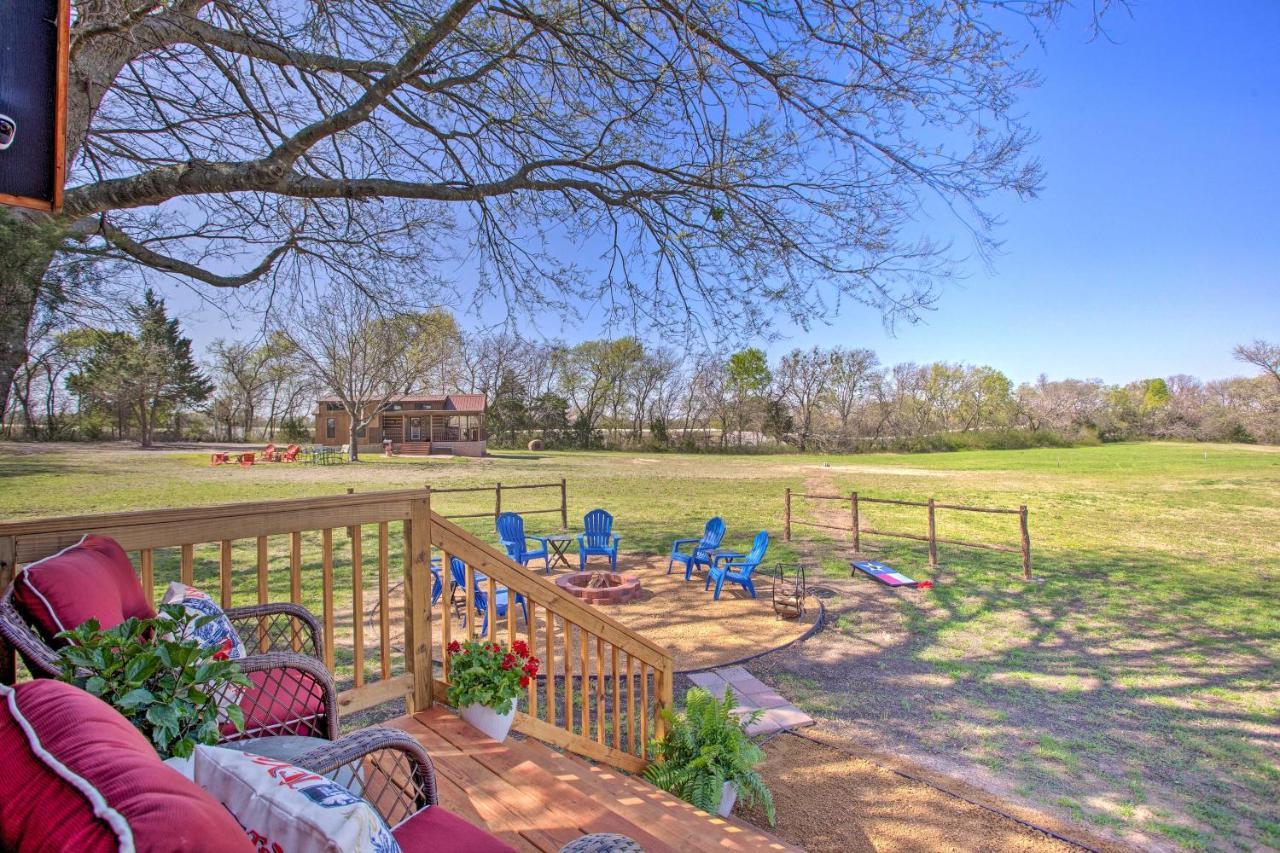 Cozy Mckinney Tiny Home With Porch And Fire Pit! Экстерьер фото